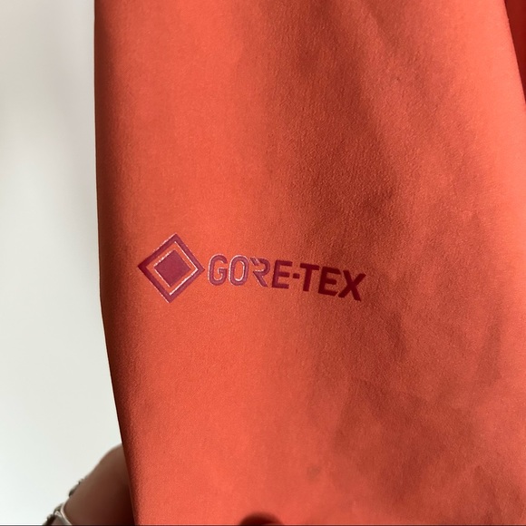 Patagonia Ascensionist Ski Shell Jacket - Picture 6 of 9